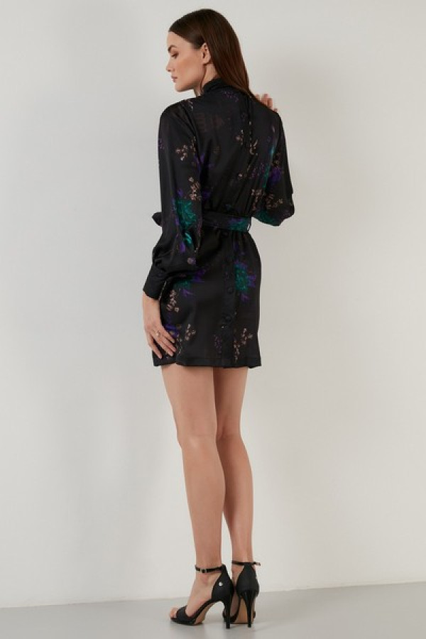 https://www.stylease.co/uploads/products/AC528YdnEQYhfpW0OPYC2RWtCdA6aTOE4o2z6Kto.jpg