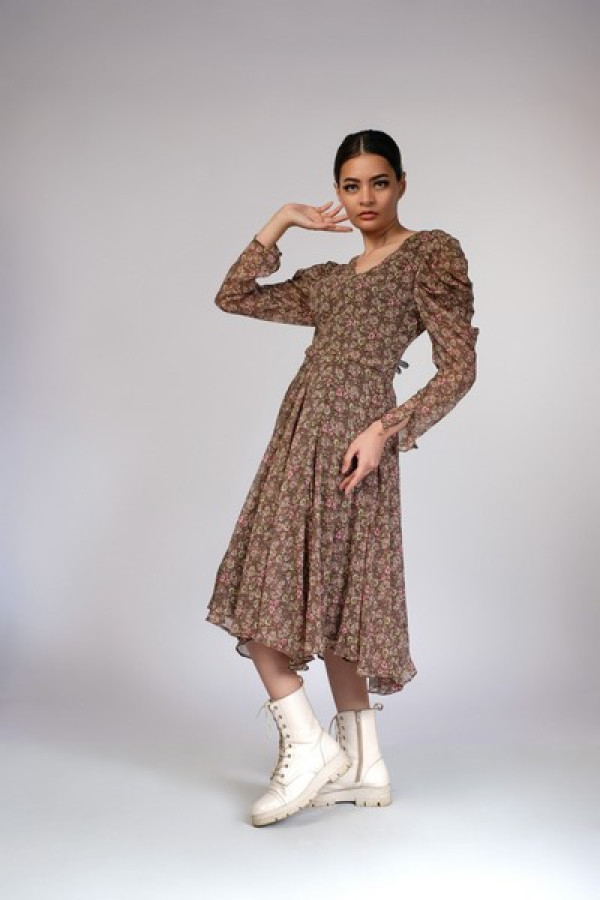 https://www.stylease.co/uploads/products/HqVGZjHjFsN2m3U6xif9FJELHZOiHywZWFSRBlKf.jpg