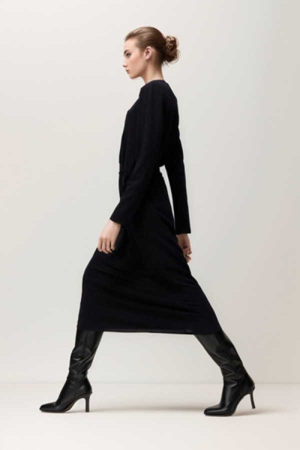 https://www.stylease.co/uploads/products/anTCMSRElG83I2K8IeKWFJvQRPakICGc8BvubgwX.jpg