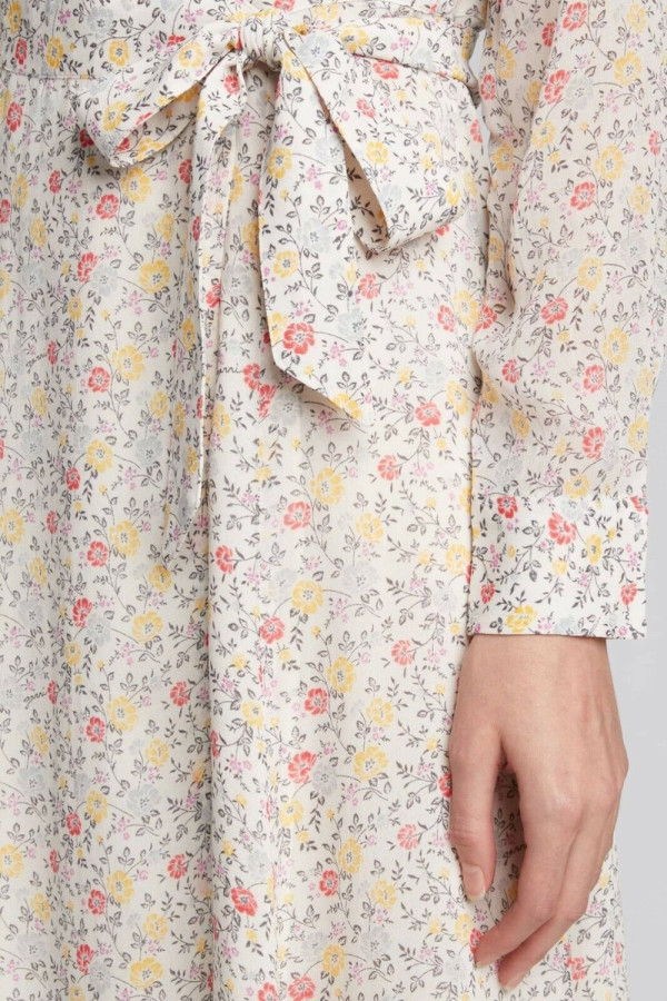 https://www.stylease.co/uploads/products/q3cieQLDen18C0w7WTiMOYYAFGis83bIouaCSdBj.jpg